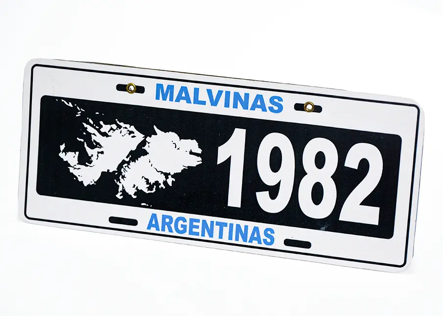 Chapa Malvinas Argentinas 1982 Fundación Soldados