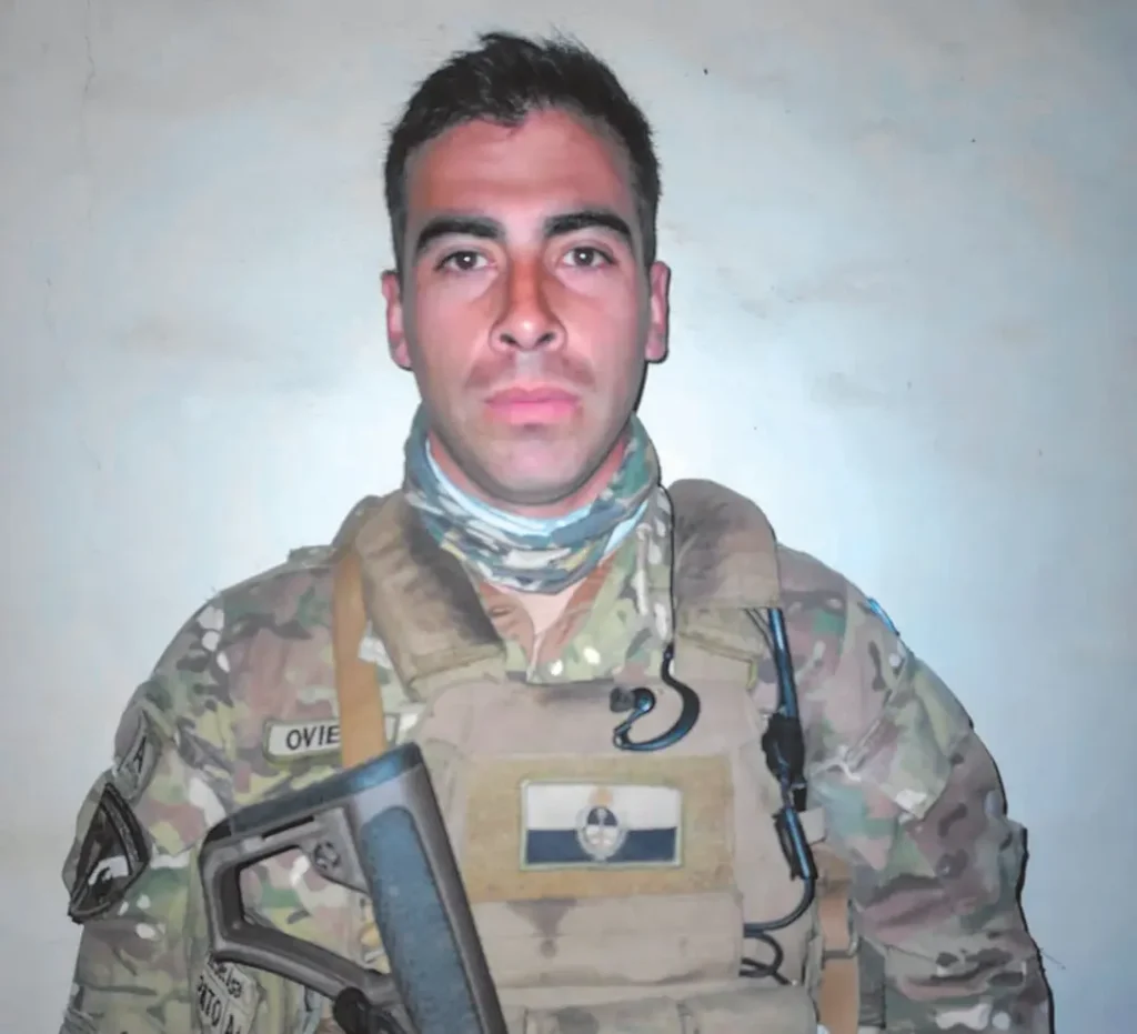 TENIENTE PRIMERO ANDRÉS DARÍO OVIEDO