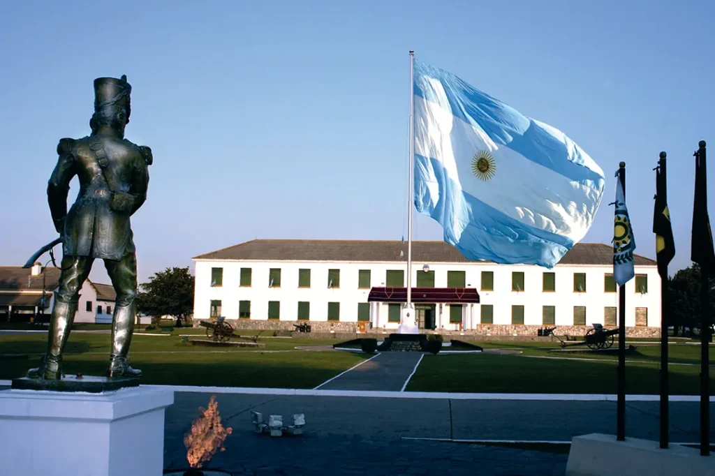 Tecnicaturas universitarias militares (TUM)