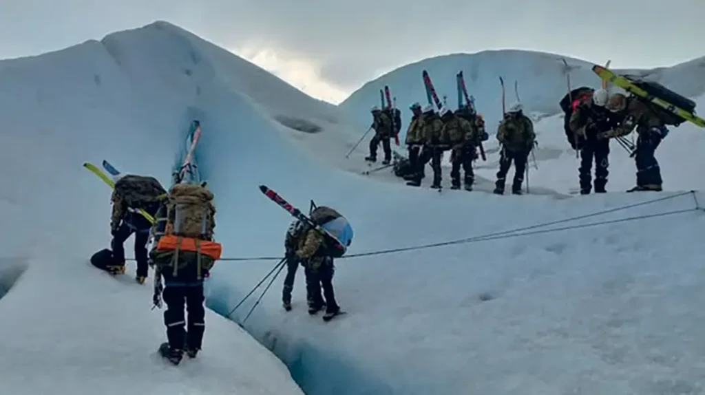 Expedición a los Hielos Continentales Patagónicos