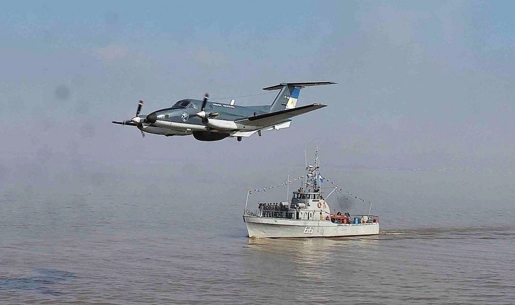 avión de patrullaje B-360ER MPA